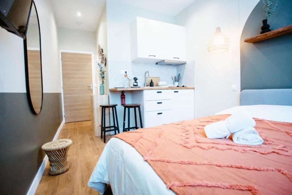 Sweet Love Room - Jacuzzi Privatif Montreuil  Buitenkant foto