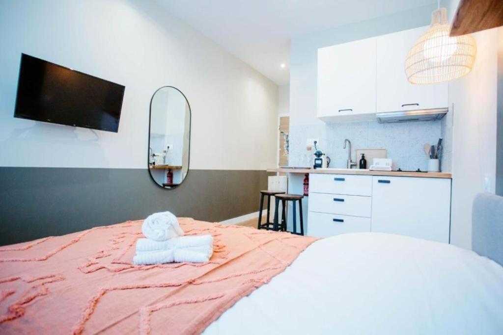 Sweet Love Room - Jacuzzi Privatif Montreuil  Buitenkant foto